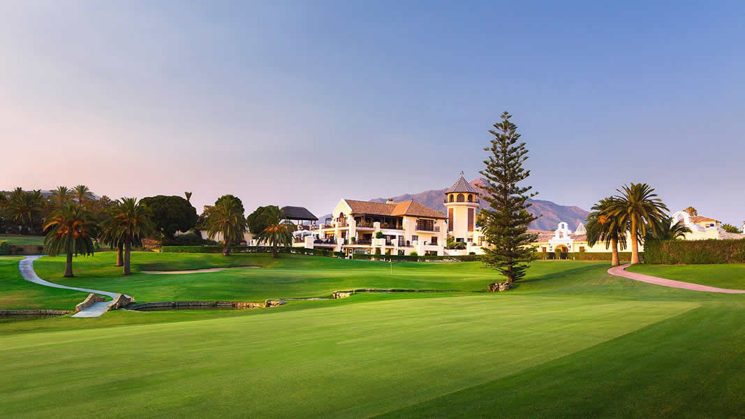 Marbella and Elviria frontline golf properties